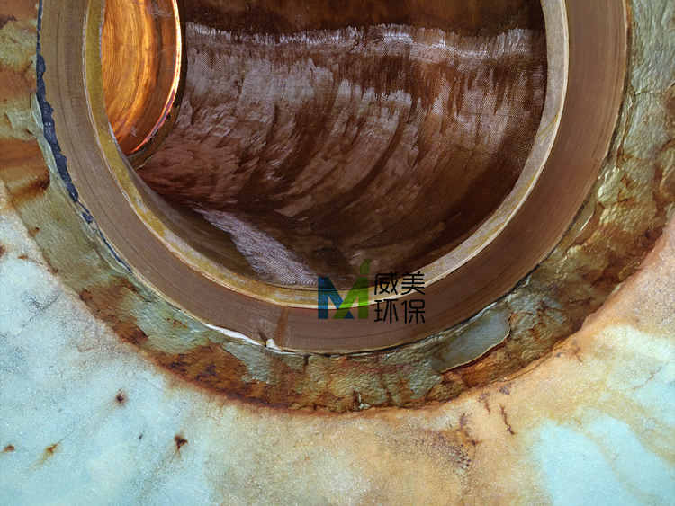 三氯異氰尿酸車間濕電除塵器維修考察現場